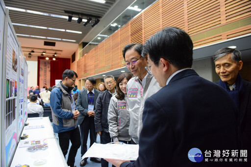 中原大學「創新創業嘉年華」引領AI時代 產官學攜手共築創新生態