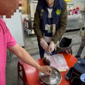 高雄楠梓豆漿店醬油盆有小強 高市衛生局派員查察