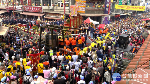 大甲媽遶境祝壽大典 上萬信眾同慶媽祖壽辰