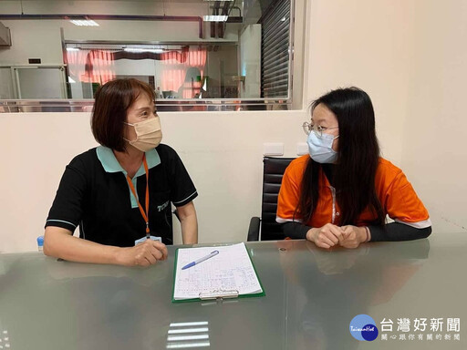 大城就服站運用「僱用獎助措施」 助弱勢媽從家暴陰影走向新人生