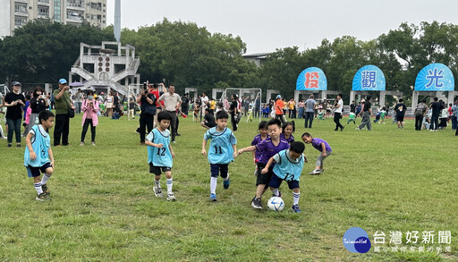 璉紅盃幼兒足球賽64隊爭鋒 幼童萌力無限