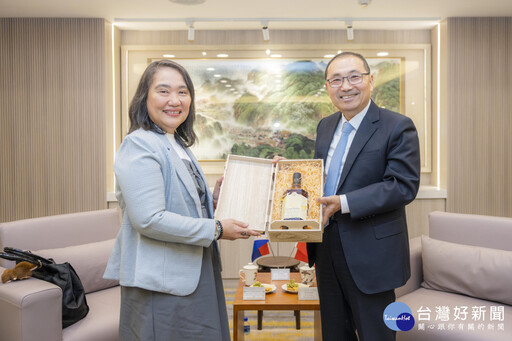 馬尼拉代表葛若菲拜會侯友宜 感謝照顧新住民