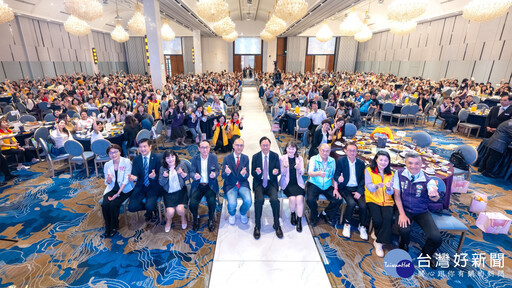 桃市表揚114年優良暨資深護理人員 張善政感謝守護市民健康