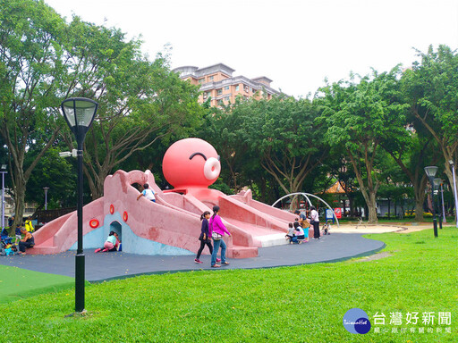 海洋生物造型溜滑梯在板橋 景觀處推薦3處主題公園