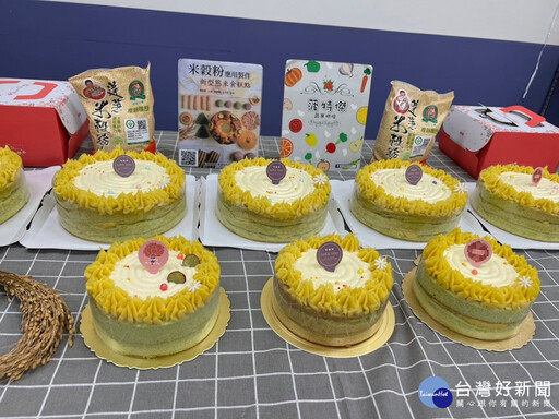 水里鄉農會家政班精心製作蔬菜蛋糕 讓長照中心長輩們歡度母親節