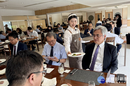 米其林10星師資加持 弘光科大《ESSIMAGINE》餐會驚豔全場