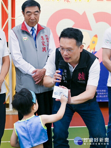 桃園玩具復活節 蘇俊賓手繪「世界最窮的總統」分享環保故事