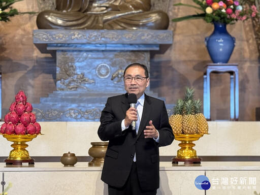 侯友宜法鼓山浴佛 祈願市政推動順利百姓安居樂業