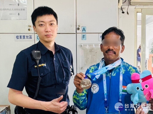 印度選手為賽事尋跑鞋 海山警熱心指引助奪銀牌
