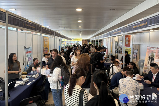 落實留才政策 弘光科大攜手17家企業助國際生實習與就業