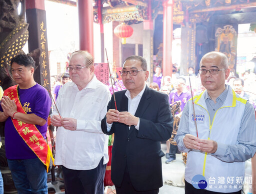 為神農大帝暖壽 侯友宜盼三峽車禍案亡者安息、傷者早日康復