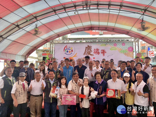 慶端午送愛心 淡水區關懷弱勢協會致贈北海岸市民關懷金、物資及獎助學金