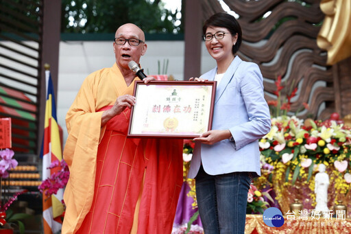 集集鎮國寺大法會 許淑華陪同韓國瑜到場祈福
