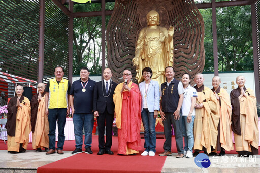 集集鎮國寺大法會 許淑華陪同韓國瑜到場祈福
