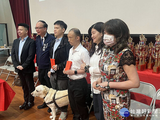 桃園市圍棋錦標賽 視障棋士對弈感動全場