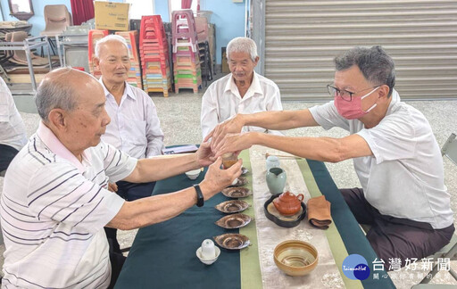 南市開辦銀髮行動學苑創齡遊學班 帶領長者一起開心上學趣