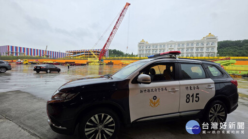 捐贈「百萬級警車」 啟德機械起重公司強化寶山治安