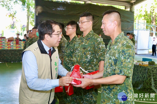 軍民一家親~臺南市政府節慶前夕慰勞轄區部隊及服役子弟兵