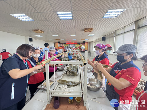 潭子農會家政班包中部粽 300顆公益送暖惠明盲校
