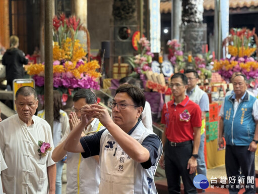 新莊文武大眾爺聖誕 劉和然參香祝壽
