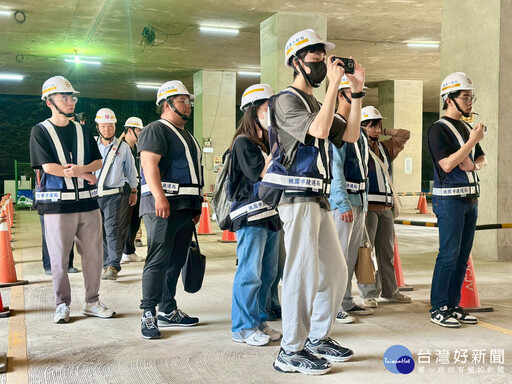 中央大學與中原大學師生參訪桃園捷運工地 產學連結激發工程熱情