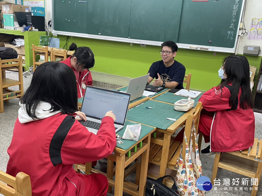 八德國中奪金車公益首獎 用桌遊為原民美食發聲