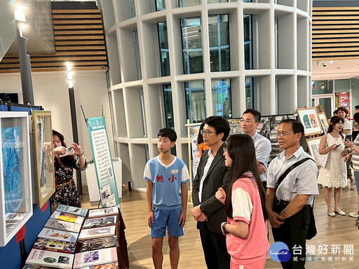 「藝維度 The Dimension of Art」 桃市國小藝術才能美術班畫作聯展