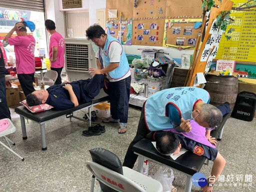 歡慶警察節 南投信義警分局邀慈善團體為鄉民及員警健康義診