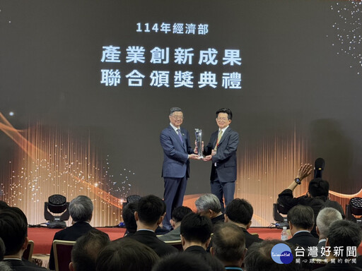 私校首例! 中原大學講座教授張雍以「生醫材化」創新奪「國家產業創新獎」