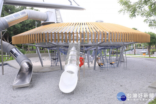 增設遮蔭、遮雨設施更舒適！ 中市中央公園「飛行美樂地遊戲場」啟用