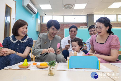 草屯鎮土城公辦民營托嬰中心揭牌 公托倍增期願生敢生