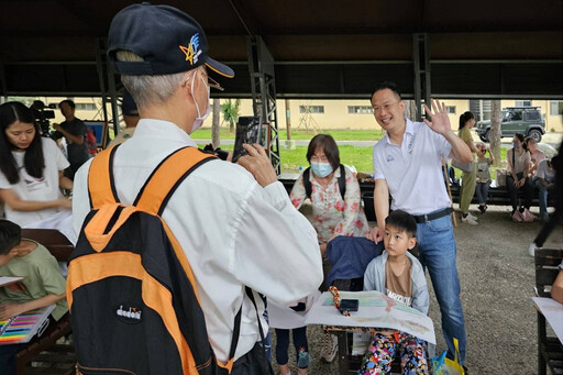 如同懷孕般感動 蘇俊賓手繪「大湳翠鳥孵育全紀錄」分享公私協力經典案例