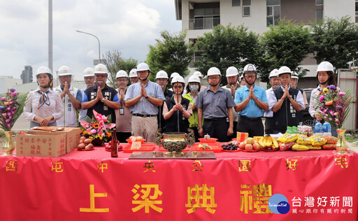 西屯中央公園台中好宅上梁 預計116年完工