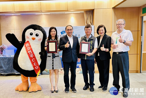 新北性平榮獲金馨獎多項殊榮 市政會議獻獎分享榮耀