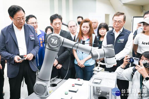 高中AI科教中心啟用、科技夏令營開跑 張善政：展現桃園科技教育堅實基礎