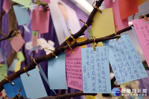 滿室鮮花與祝福傳遞無限懷念 桃園醫院舉辦周佳正主任追思會