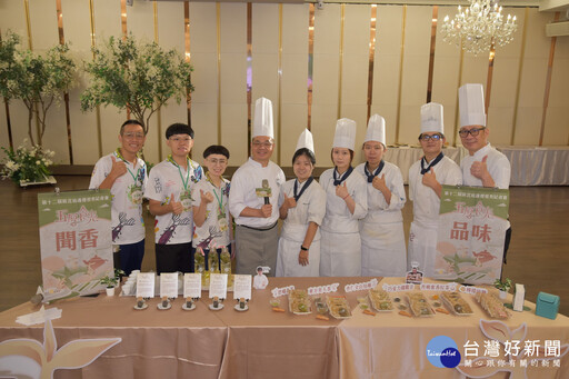 《五厚食光》茶餅禮盒 新北庇護禮預購起跑