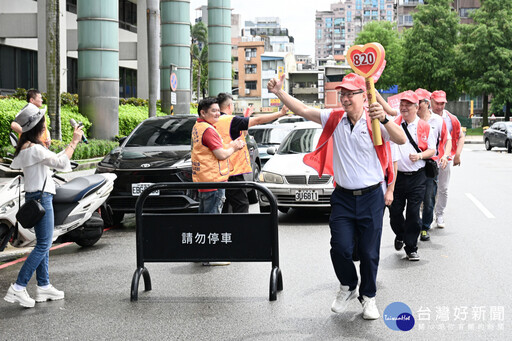 全國房仲日捐血活動環島接力起跑式 王明鉅：讓愛遍地開花