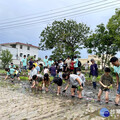 梧棲農會食農夏令營 親子體驗插秧學碾米