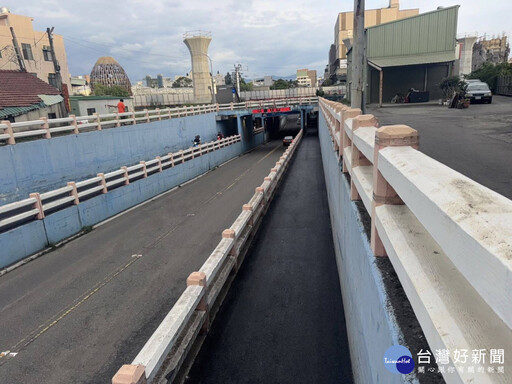 嘉義市文化路地下道 機車道路面完成鋪設