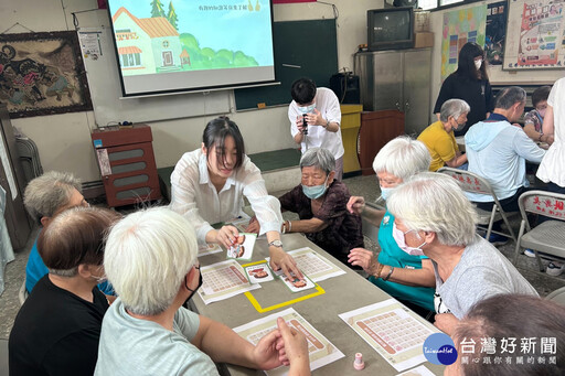 弘光科大語聽系師生用創意桌遊 讓社區長輩樂學聽力保健