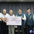 極樂寺及淨宗學會捐100萬元賑災 黃偉哲頒發感謝狀感謝愛心捐助