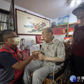 新北榮服處關懷百歲榮民 防騙宣導守護長輩