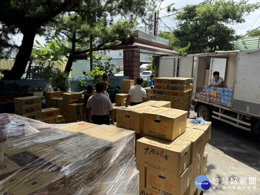 台中兄弟檔議員號召送暖花蓮 千箱物資拚8小時直送光復災區