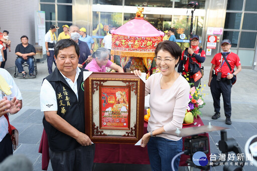 三神贊境南投 粉紅超跑首度停駕縣府祈求庇佑縣民並為花蓮祈福