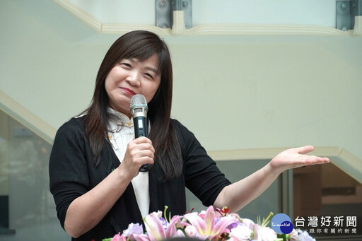 楊企霞「象外環中」藝術展 中華大學藝文中心登場