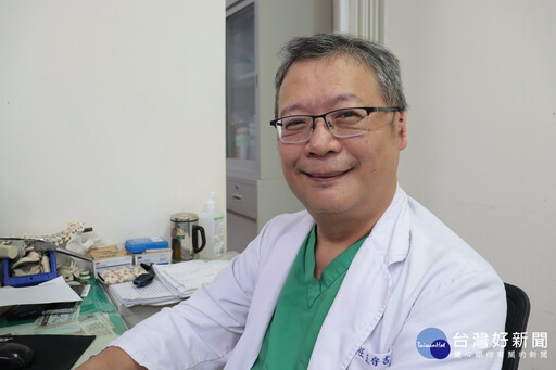 小耳醫師王守吉 獲衛福部資深典範醫師獎