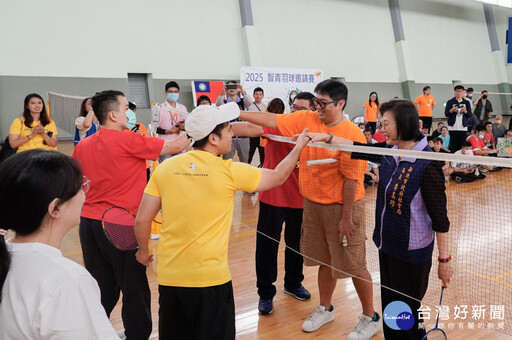 智青羽球賽中和開打 身障選手從球場找到自信