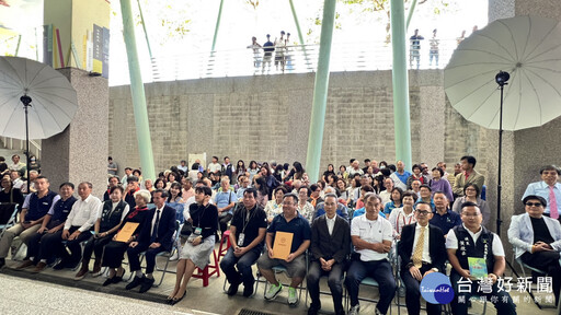 新港藝高創校20周年 藝文展演結合社區踩街