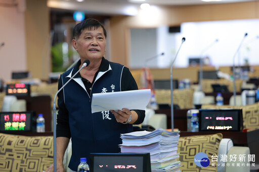 南市議員李文俊問政大豐收 成功爭取安定二座聯合活動中心